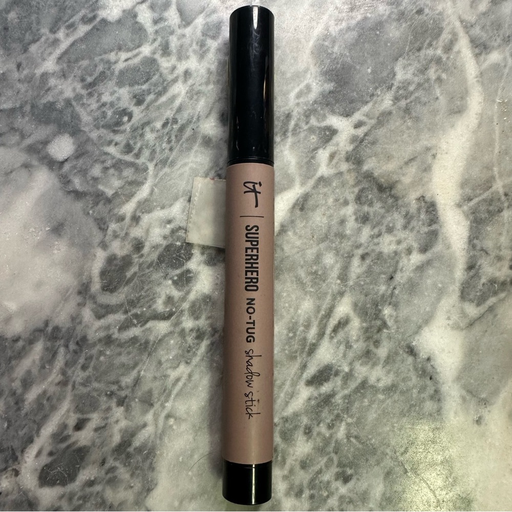 It Cosmetics Superhero No Tug Shadow Stick Taupe